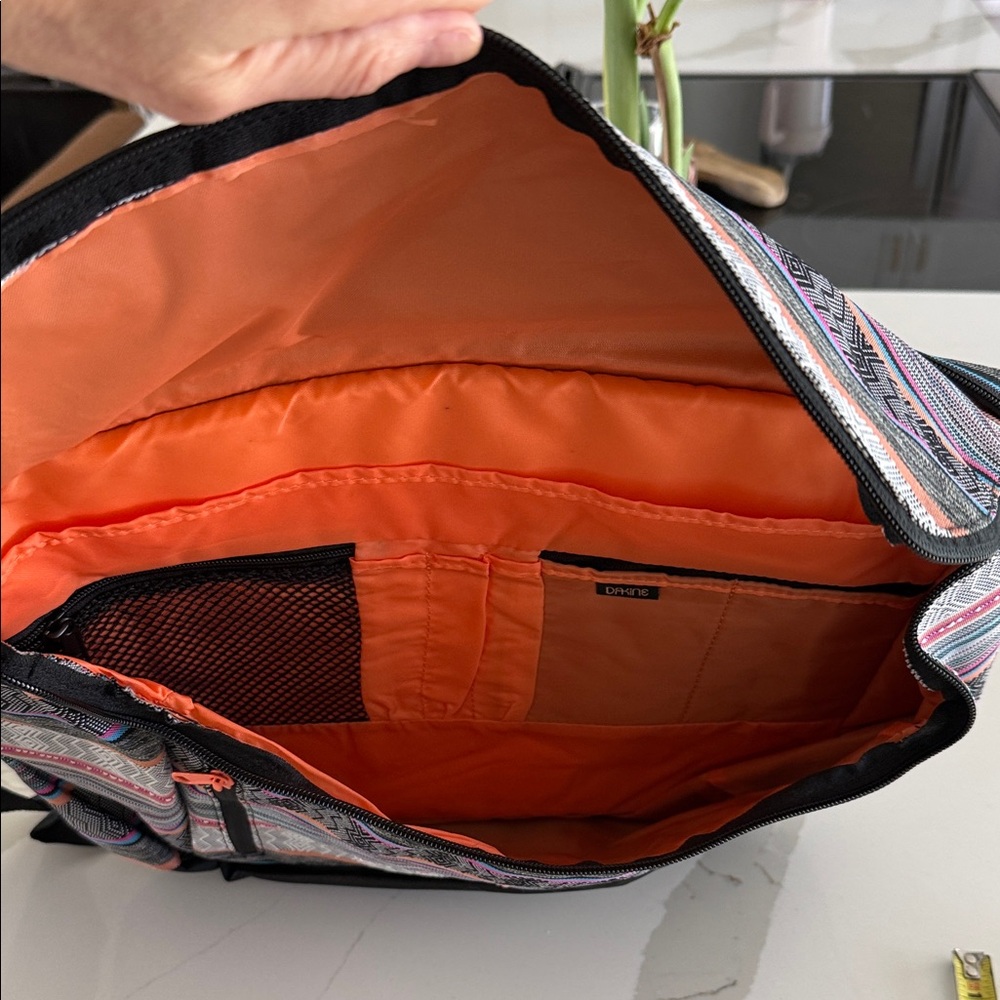 Dakine Multicolor Patterned Messenger Shoulder Bag - image 5